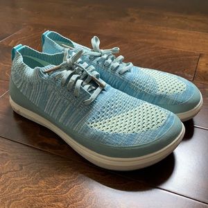 ALTRA Foot Shape Sneakers.